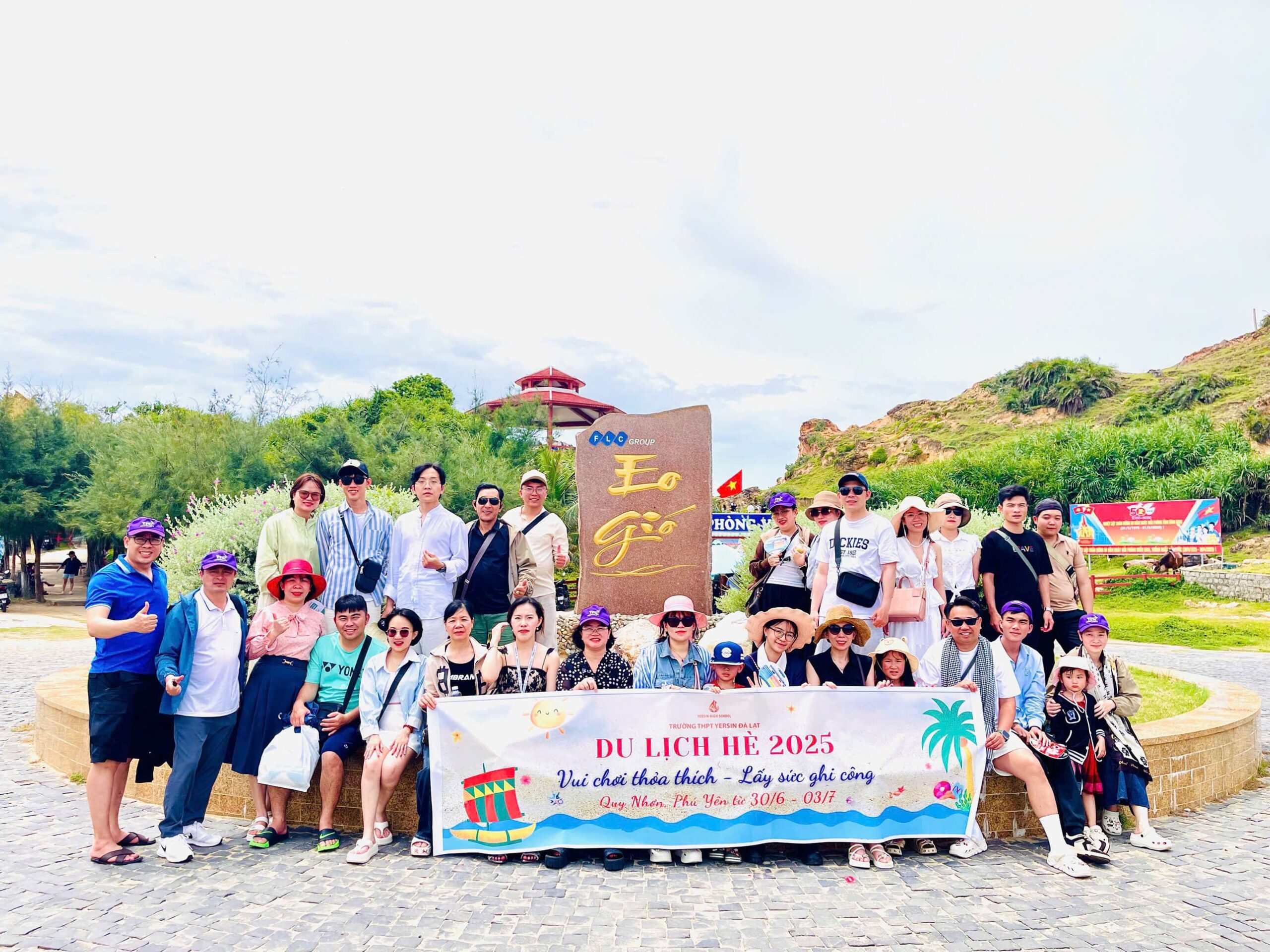Rộn ràng chuyến du lịch hè 2025 của Cán bộ – Giảng viên – Nhân viên Trường THPT Yersin Đà Lạt tại Quy Nhơn – Phú Yên