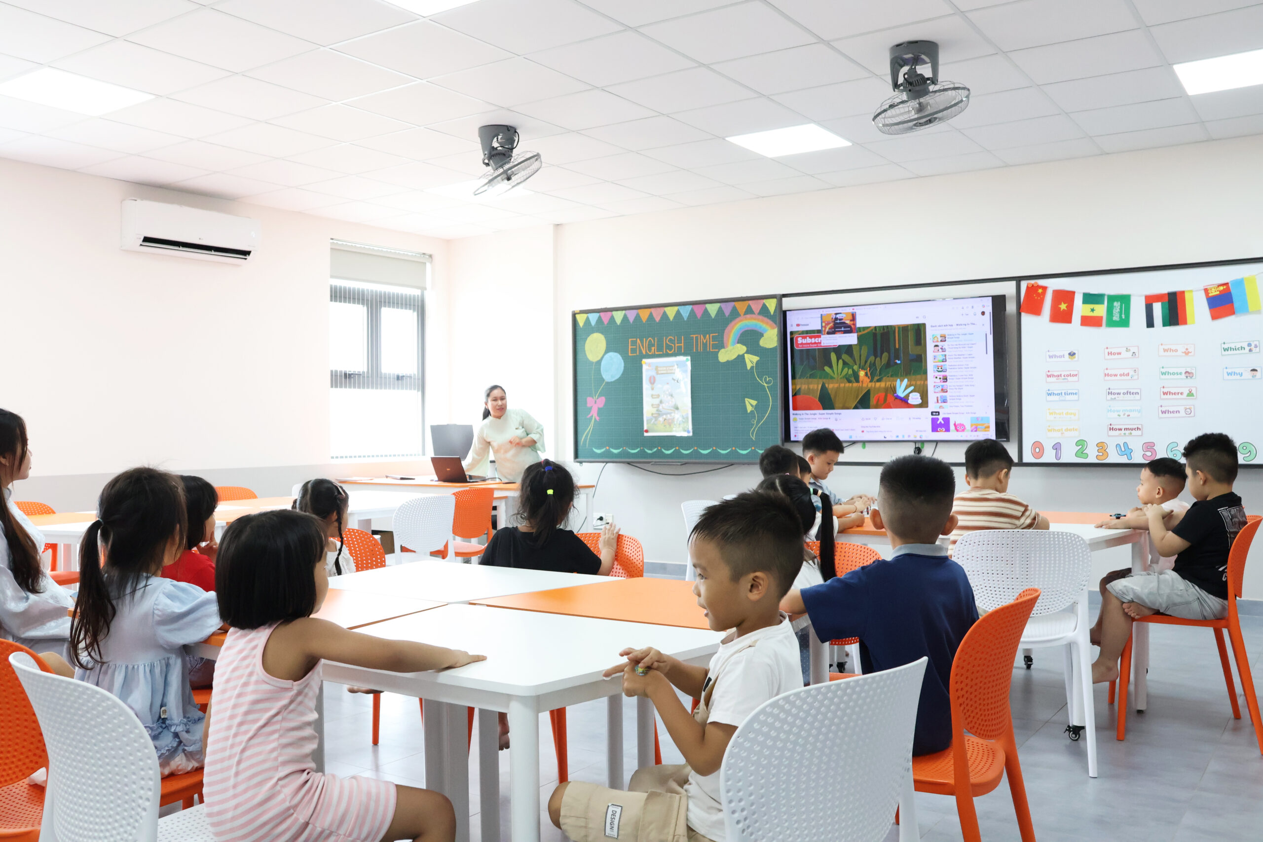 [KHÓA HỌC TRẢI NGHIỆM] – NGÀY TRẢI NGHIỆM ĐẦU TIÊN TẠI TRƯỜNG TIỂU HỌC YERSIN BIÊN HÒA
